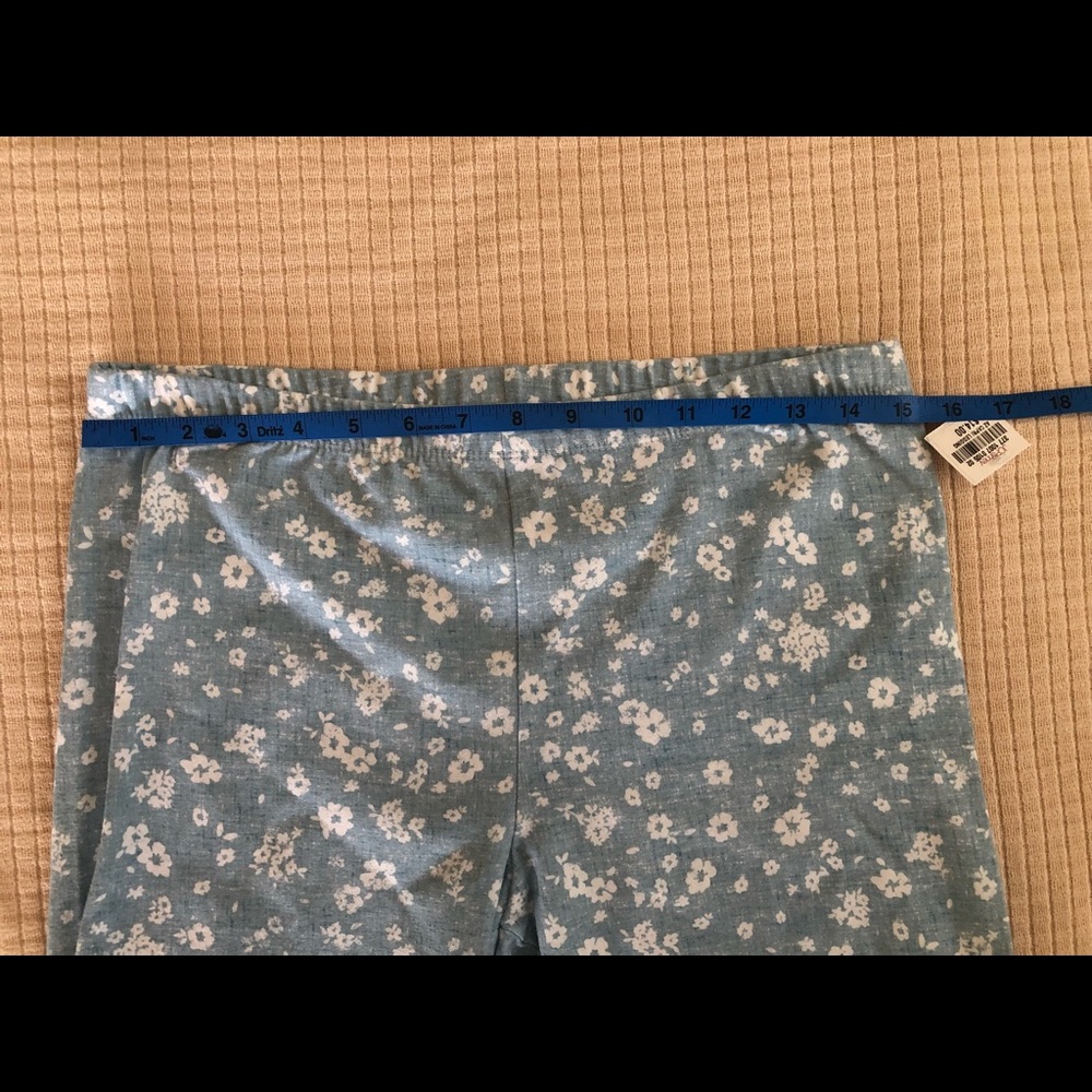 Arizona Jean Co. Women’s Light Blue & White Floral Capri Legging Sz 18 1/2 Plus - Picture 3 of 6